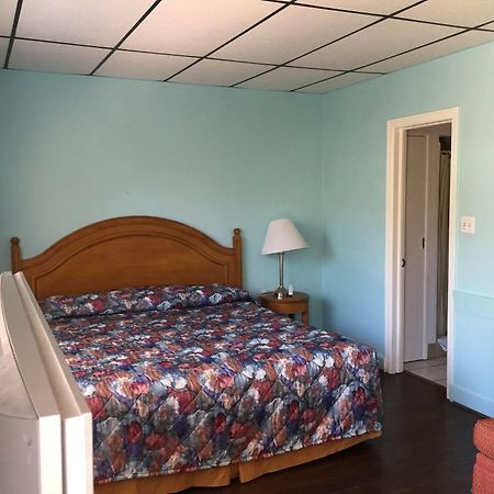 Sea Cove Motel بومبانو بيتش المظهر الخارجي الصورة
