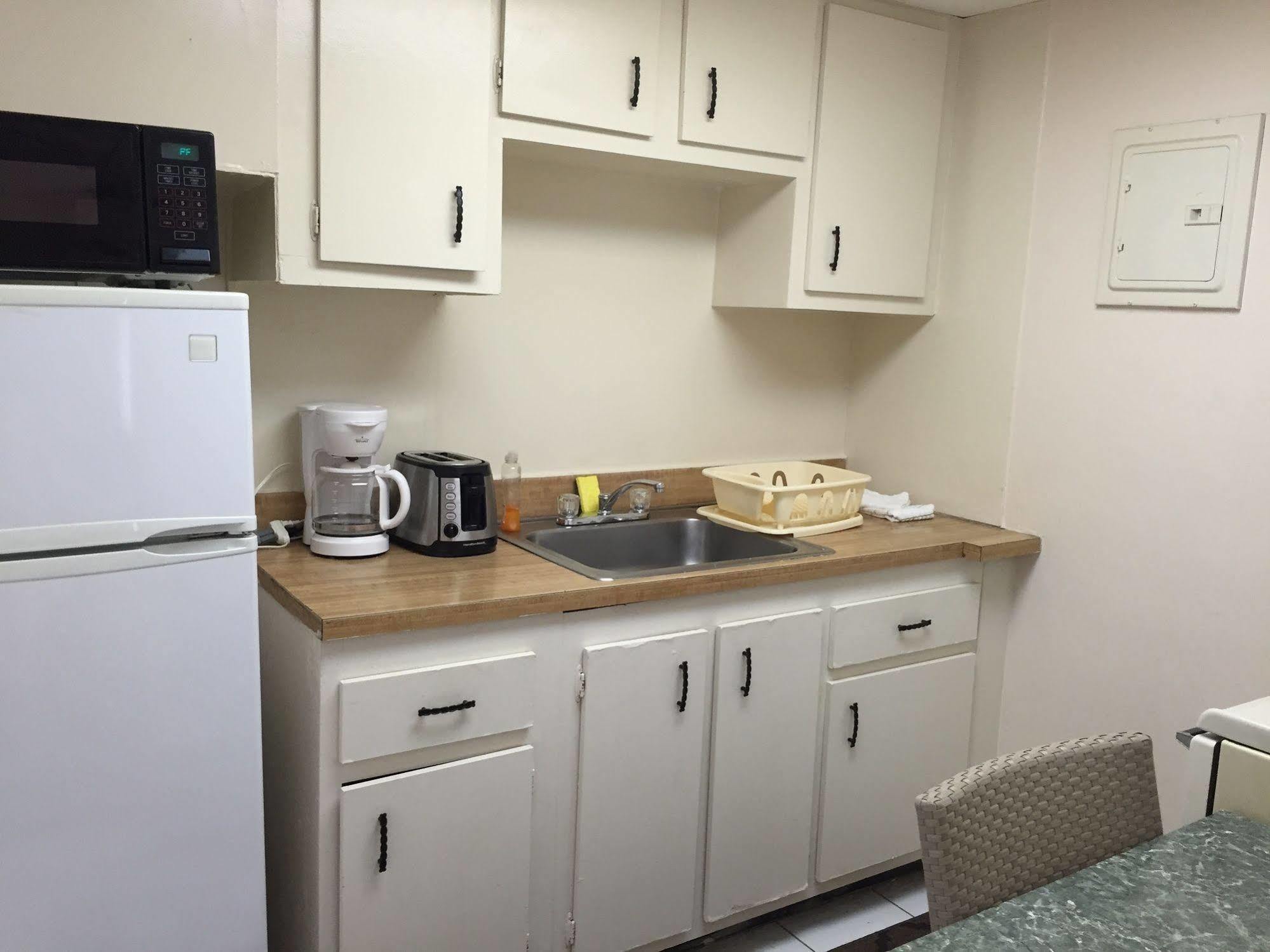 Sea Cove Motel بومبانو بيتش المظهر الخارجي الصورة