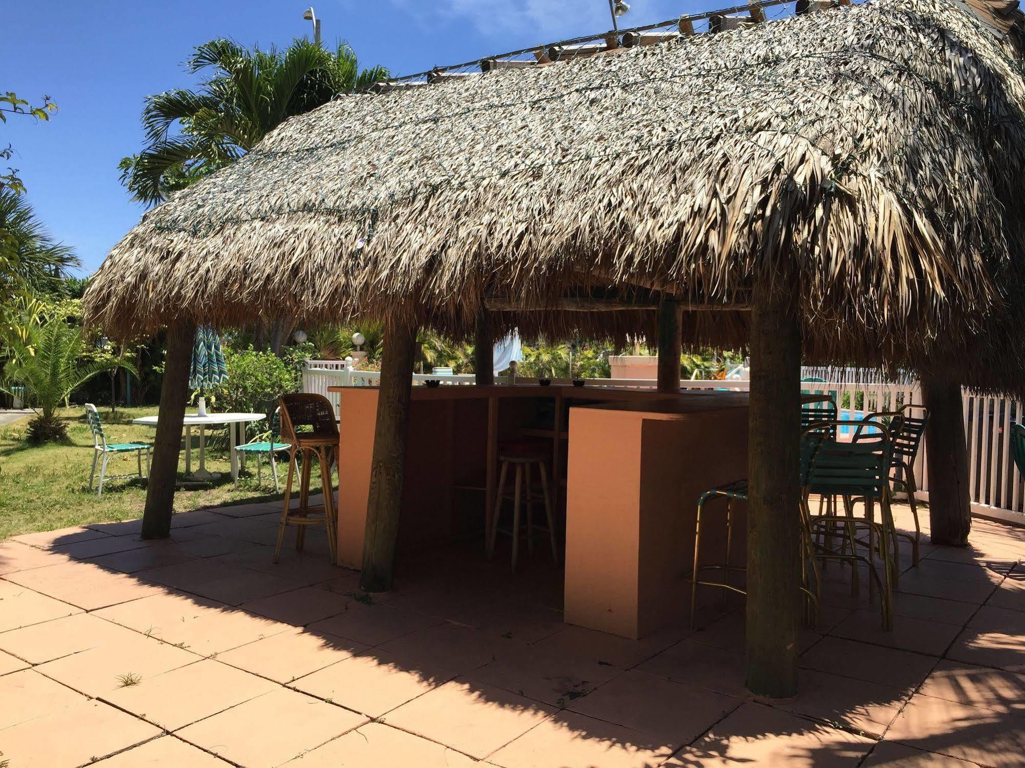 Sea Cove Motel بومبانو بيتش المظهر الخارجي الصورة
