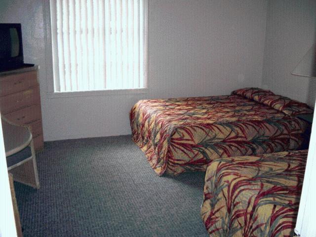 Sea Cove Motel بومبانو بيتش المظهر الخارجي الصورة